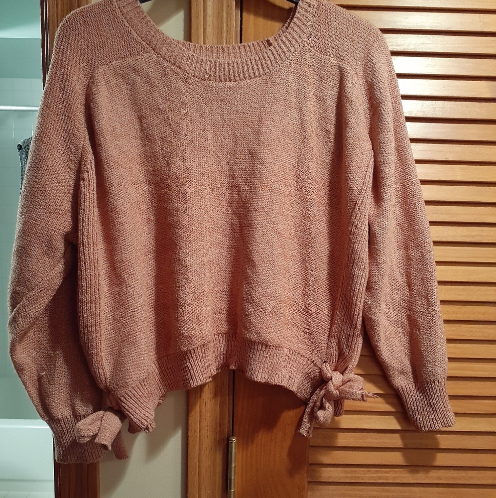 Crop top cardigan with bow ties